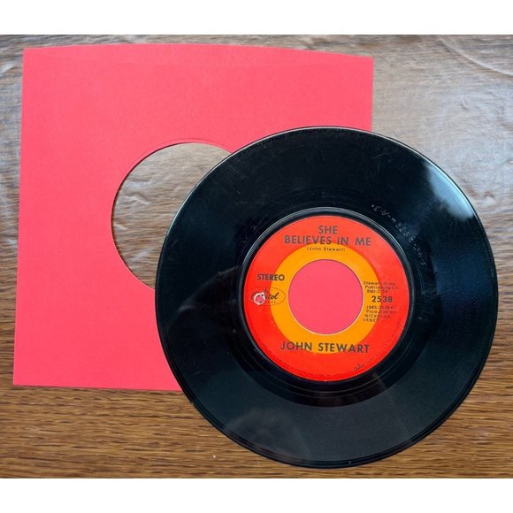 John Stewart She Believes in Me / July You're a Woman 45 Country Capitol 2538 - Picture 3 of 4